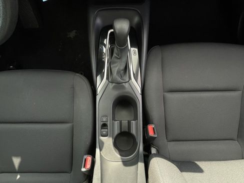 Used 2024 Toyota Corolla LE image 19