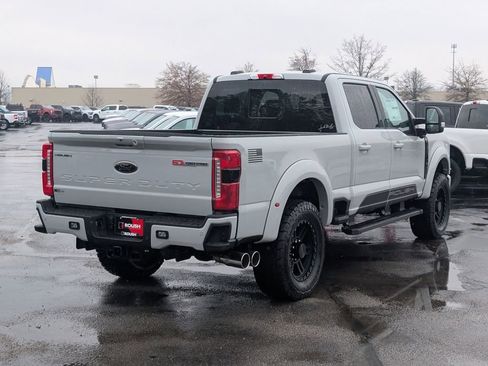 New 2026 Ford F250 Lariat w/ Black Appearance Package image 8
