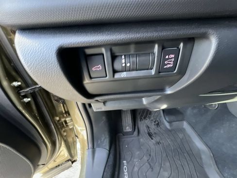Used 2025 Subaru Forester Limited AWD/4WD image 18