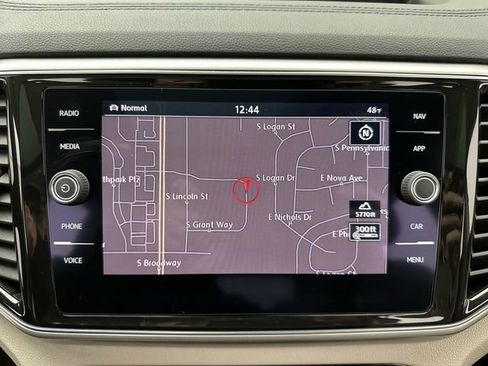 Used 2019 Volkswagen Atlas SEL Premium image 19