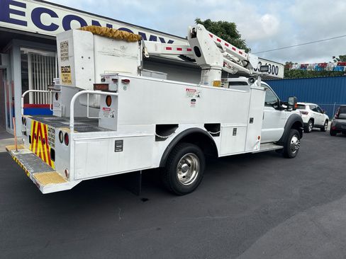 Used 2011 Ford F550 2WD Regular Cab Super Duty w/ Payload Upgrade Pkg image 3