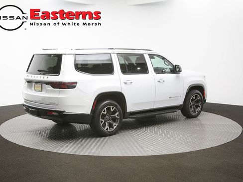 Used 2023 Jeep Wagoneer Series III w/ Preferred Equipment Group RWD image 40