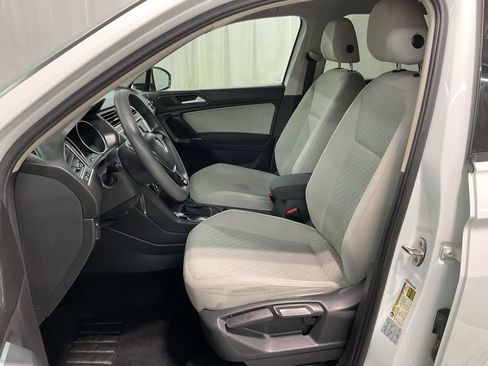 Used 2020 Volkswagen Tiguan S w/ 3rd Row Seat Package AWD/4WD image 19