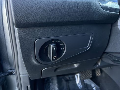 Used 2024 Volkswagen Tiguan S image 13