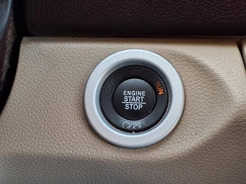 Used 2017 RAM 2500 Laramie image 25