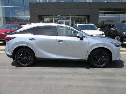 Used 2025 Lexus RX 350h w/ Convenience Package AWD/4WD image 11