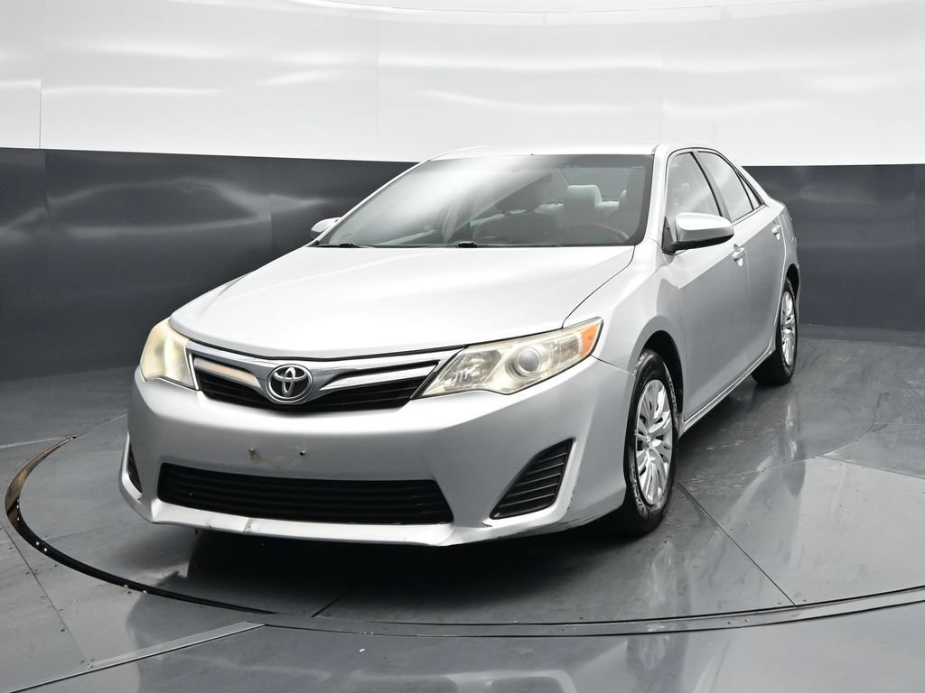 Used 2014 Toyota Camry LE FWD image 49