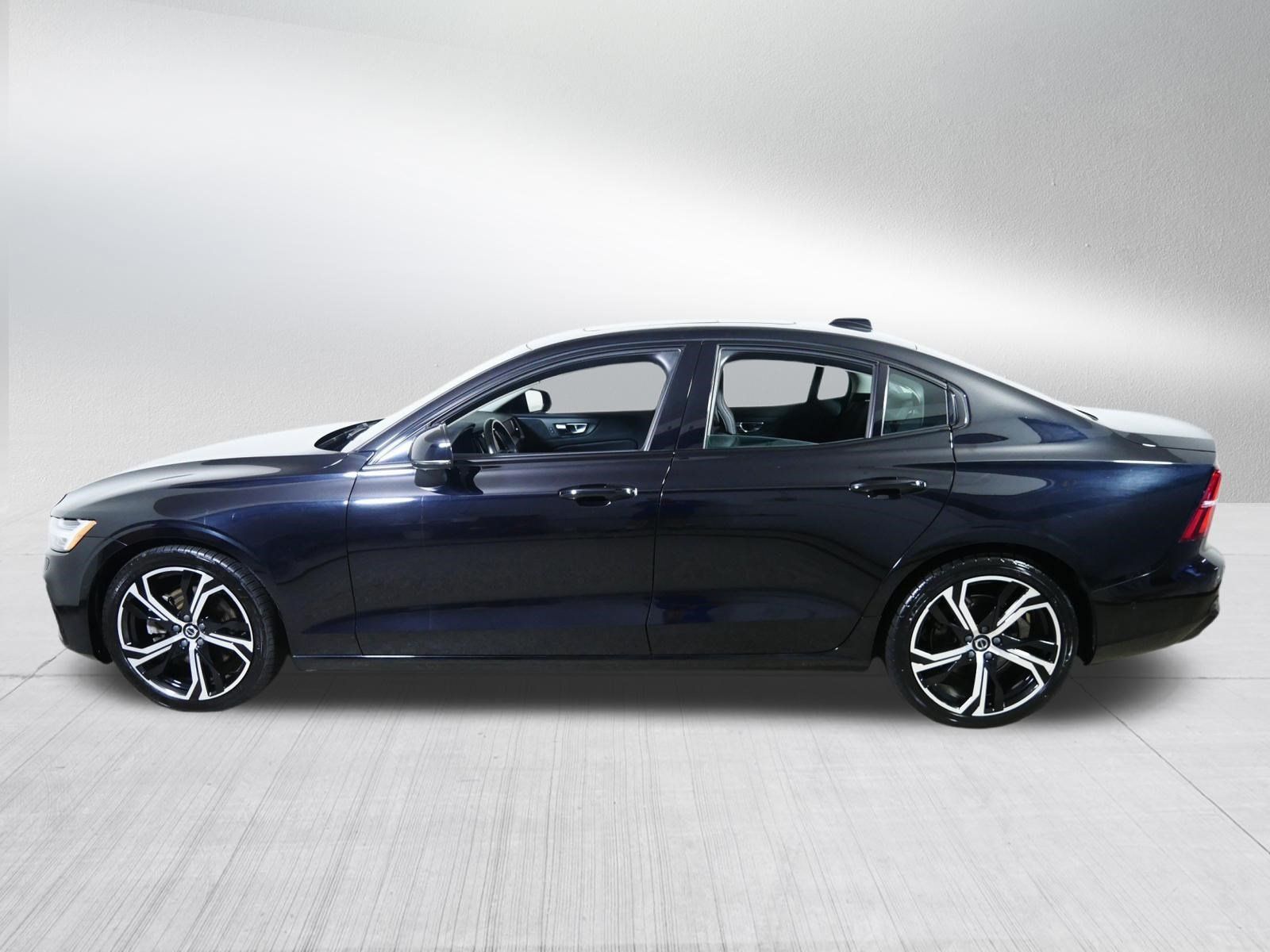 Used 2024 Volvo S60 B5 Plus AWD/4WD image 4