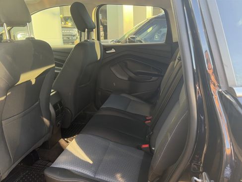 Used 2019 Ford Escape SE FWD image 5