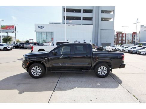Used 2024 Nissan Frontier SV w/ SV Convenience Package image 3