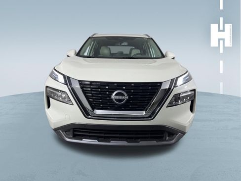 Used 2023 Nissan Rogue SL w/ SL Premium Package FWD image 3