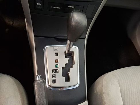 Used 2010 Toyota Corolla LE image 13