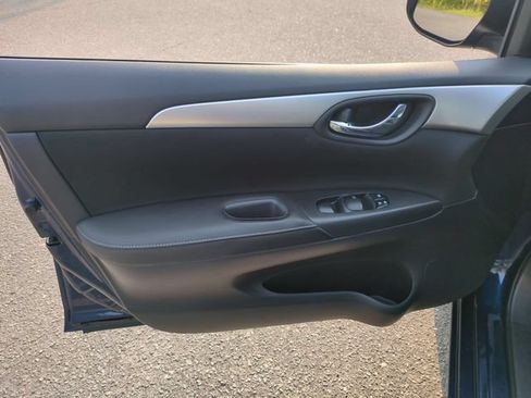 Used 2018 Nissan Sentra S FWD image 12