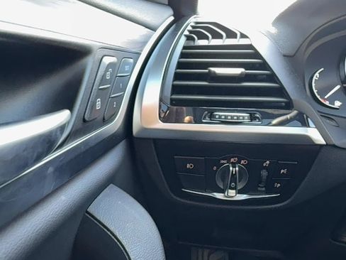 Used 2021 BMW X3 xDrive30i w/ Convenience Package image 17