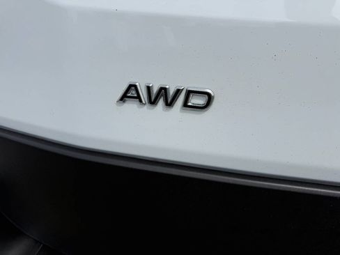 Used 2023 Ford Transit 250 Low Roof AWD image 9