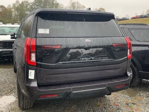 New 2025 Ford Expedition Platinum w/ Stealth Performance Package image 18