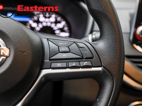 Used 2024 Nissan Altima 2.5 SV image 26