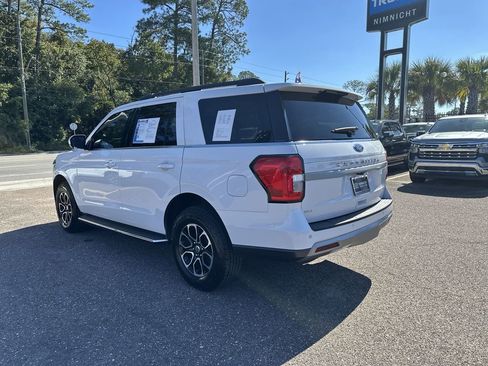 Used 2022 Ford Expedition XLT image 14