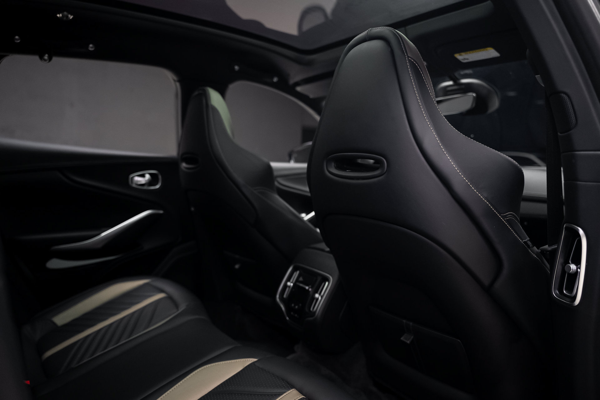 Used 2023 Aston Martin DBX 707 AWD/4WD image 69