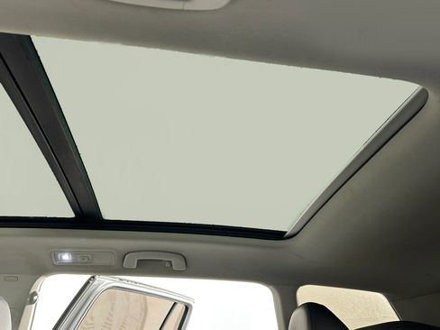 Used 2017 Volkswagen Golf Alltrack SE image 34