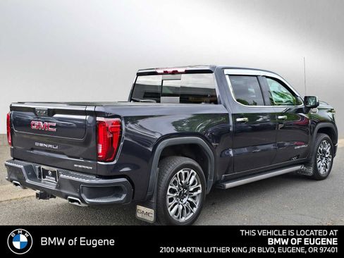 Used 2022 GMC Sierra 1500 Denali w/ Technology Package AWD/4WD image 3