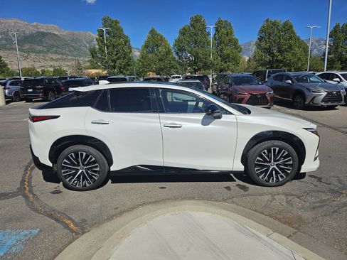 Used 2023 Lexus RZ 450e Premium w/ Accessory Package (Z1) AWD/4WD image 4