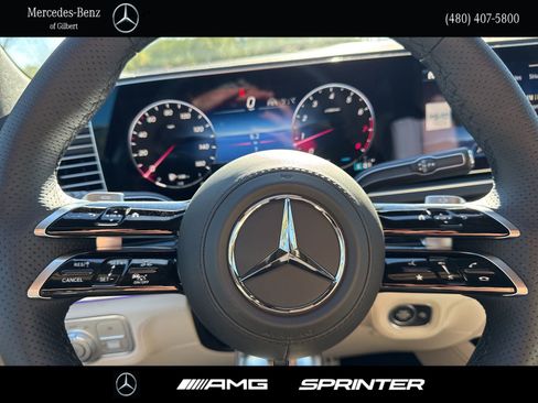 New 2026 Mercedes-Benz GLS 580 4MATIC image 27