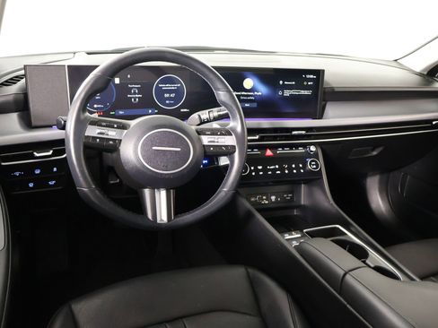 Certified 2025 Hyundai Sonata Limited FWD image 2