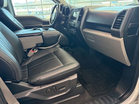 Used 2019 Ford F150 XLT w/ Equipment Group 302A Luxury image 15