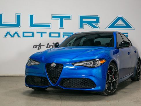 Used 2022 Alfa Romeo Giulia Veloce image 7