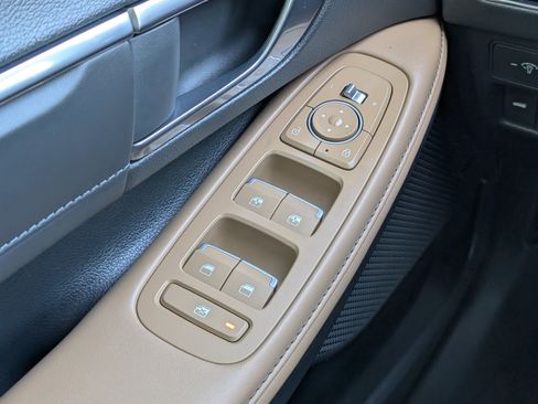 Used 2023 Hyundai Sonata Limited image 25