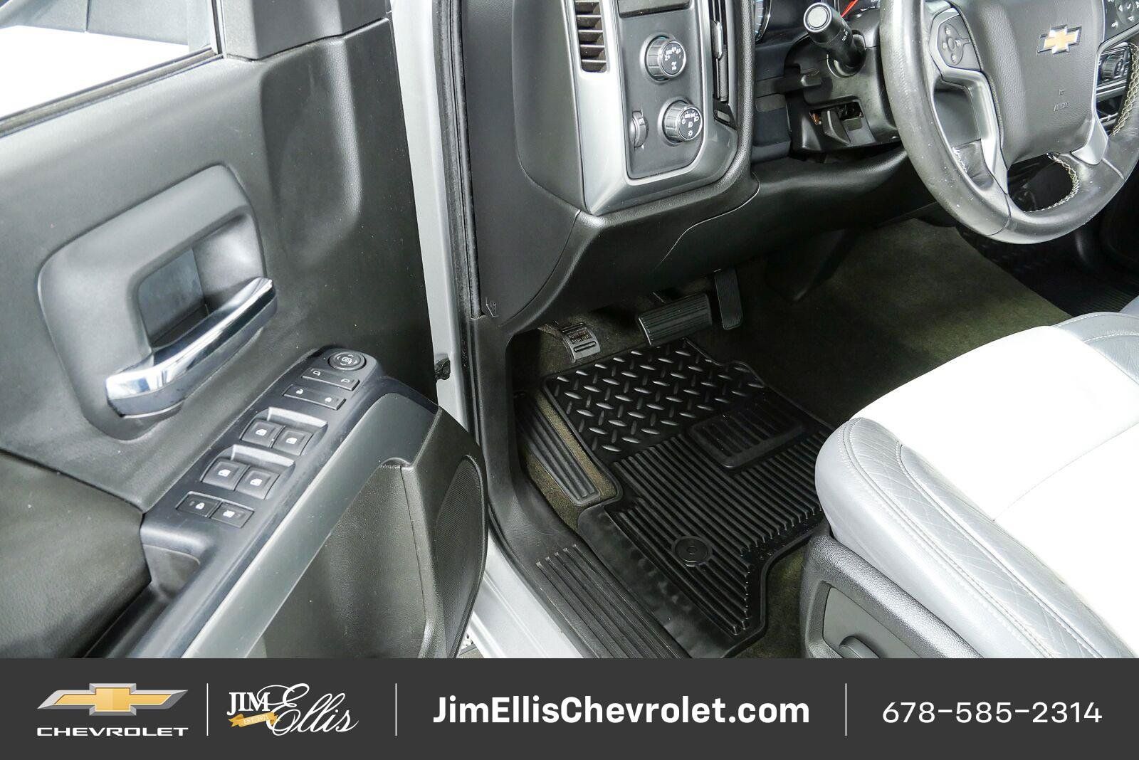 Used 2017 Chevrolet Silverado 1500 LT w/ All Star Edition AWD/4WD image 7