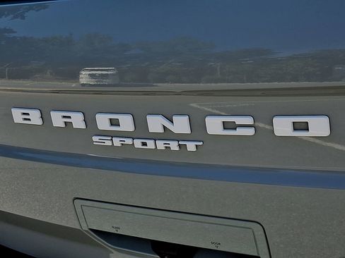 Used 2022 Ford Bronco Sport Outer Banks w/ Tech Package AWD/4WD image 31