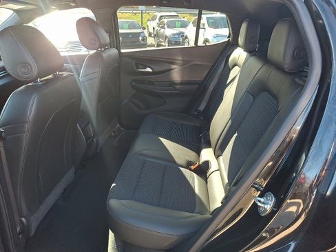 Used 2024 Buick Envista Preferred w/ Convenience II Package image 10