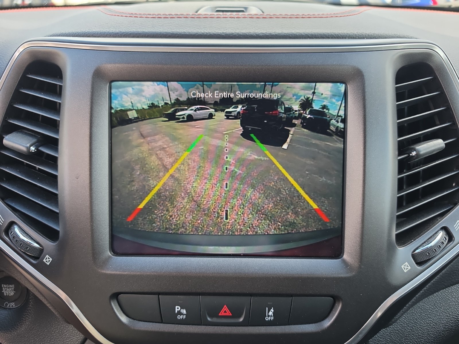 Used 2021 Jeep Cherokee Trailhawk w/ Sun, Sound & Nav Group AWD/4WD image 19