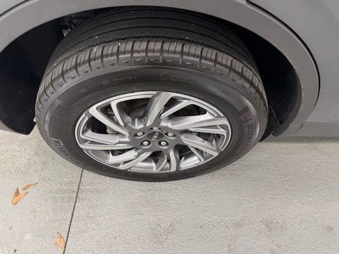 Used 2025 Lincoln Corsair FWD image 19