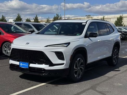 New 2026 Buick Enclave Sport Touring w/ Super Cruise Package image 4