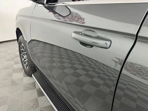 Used 2022 Ford Expedition Max XLT AWD/4WD image 25