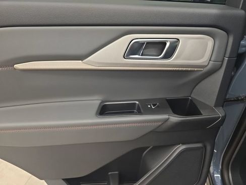 New 2026 Ford Explorer Active AWD/4WD image 22