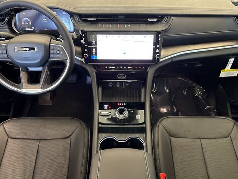 New 2026 Jeep Grand Cherokee L Limited AWD/4WD image 12