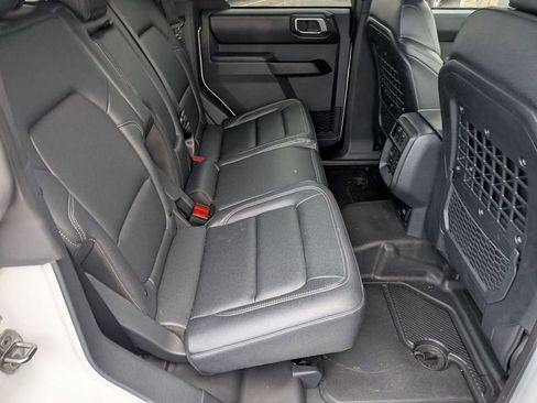 New 2025 Ford Bronco Badlands image 42