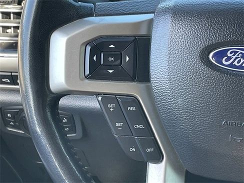 Used 2022 Ford F250 Lariat w/ Lariat Value Package image 12