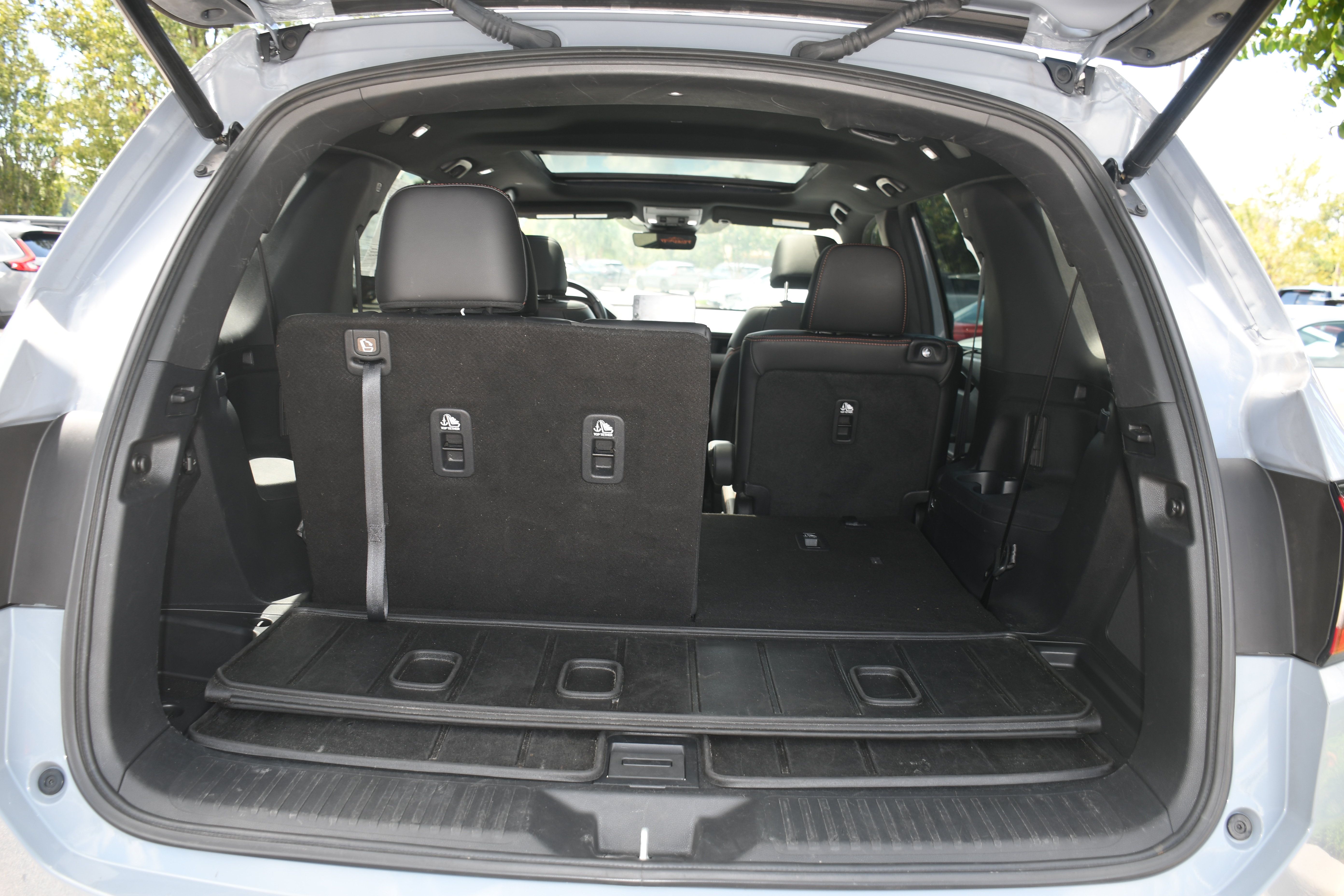Used 2025 Honda Pilot TrailSport image 21