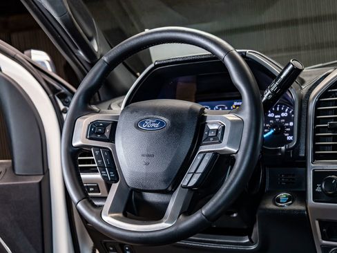 Used 2020 Ford F250 Platinum w/ FX4 Off-Road Package image 17