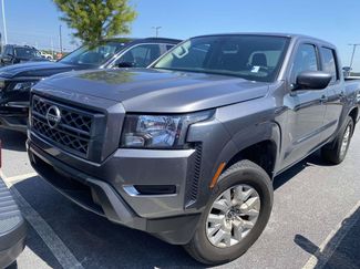 Used 2023 Nissan Frontier SV w/ Tow Package AWD/4WD video 3