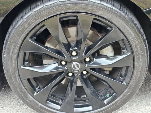 Certified 2023 Nissan Maxima SR w/ Sport Mat Group image 10