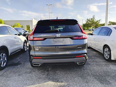 Used 2023 Honda CR-V Sport Touring image 3