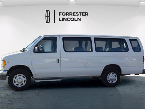 Used 2001 Ford E-350 and Econoline 350 XL image 6