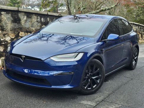 Used 2023 Tesla Model X AWD/4WD image 9