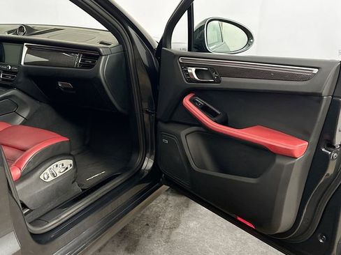Used 2020 Porsche Macan GTS image 45